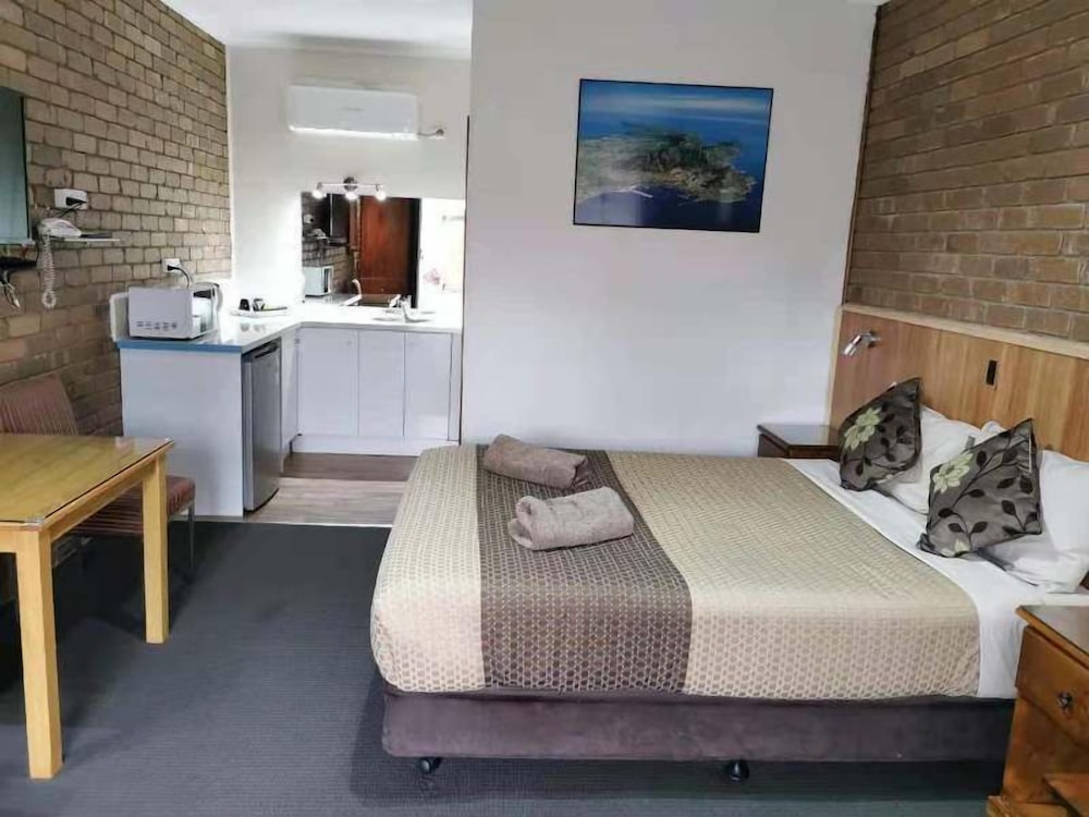 Standard Room, Non Smoking (Deluxe Ensuite Room) photo 1
