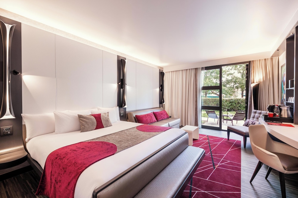 Superior Room with Garden Terrace - Photo 1