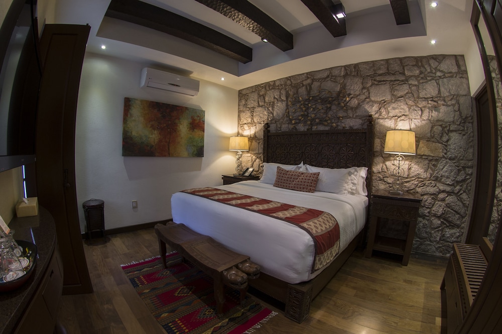 Superior Room - Photo 8