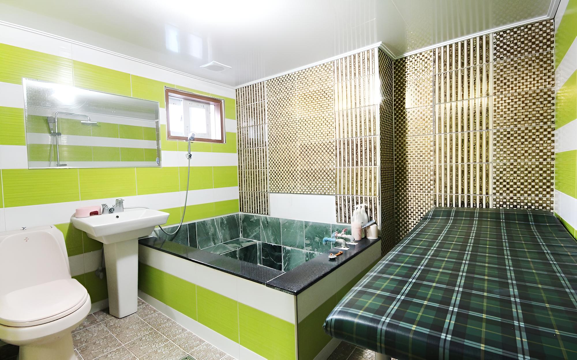 Room (VIP - Bathroom Bed) photo 3