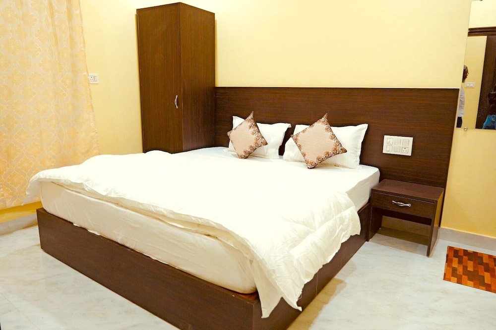 Deluxe Double Room, City View