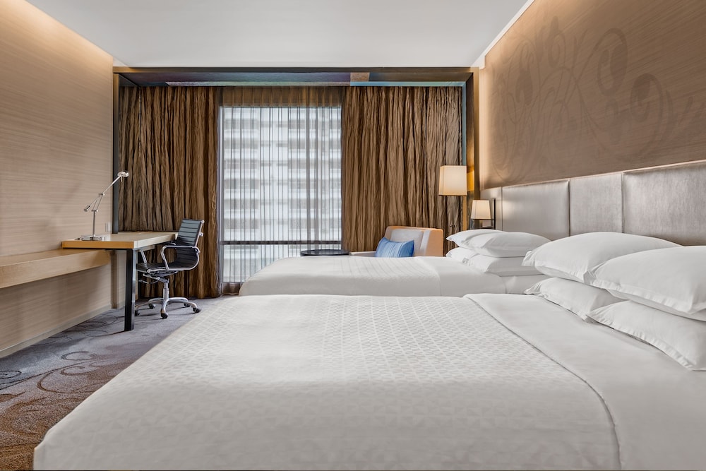 Premium Room, 2 Queen Beds photo 2
