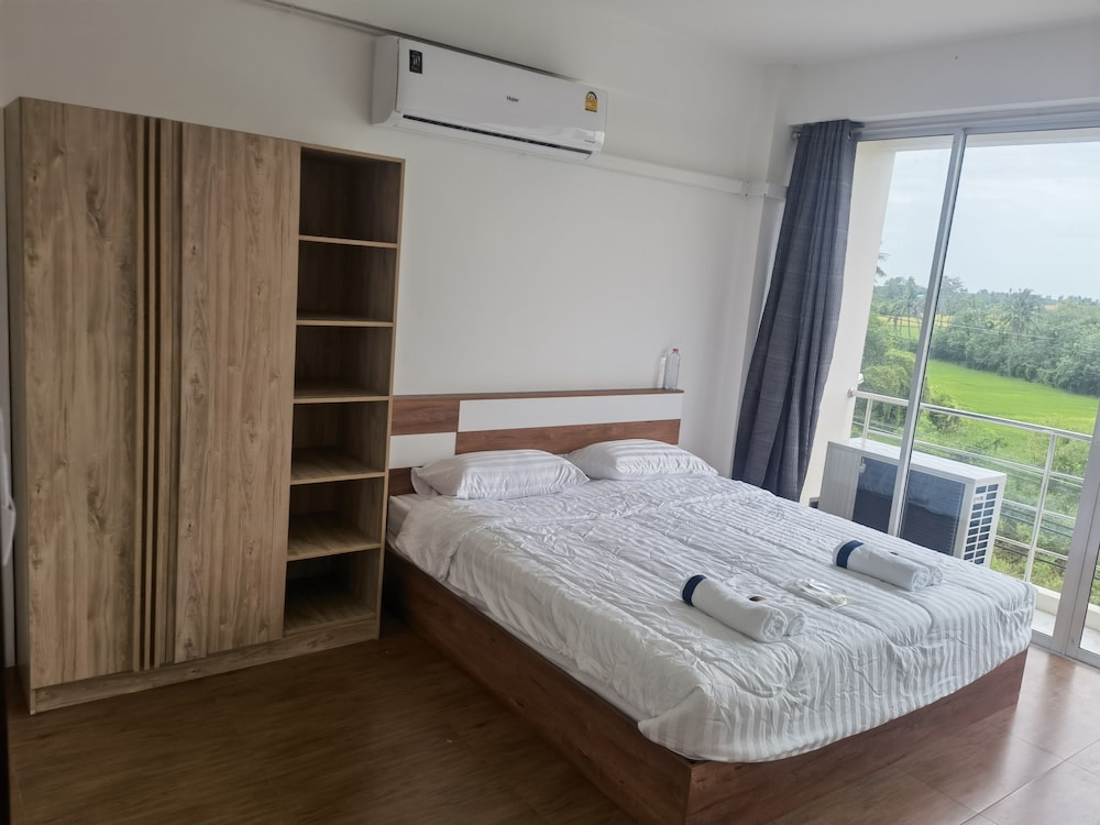 Classic Double Room, Shared Bathroom