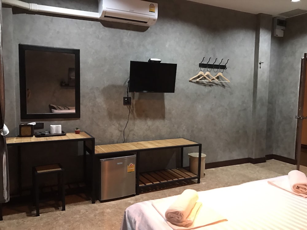 Standard Room photo 2