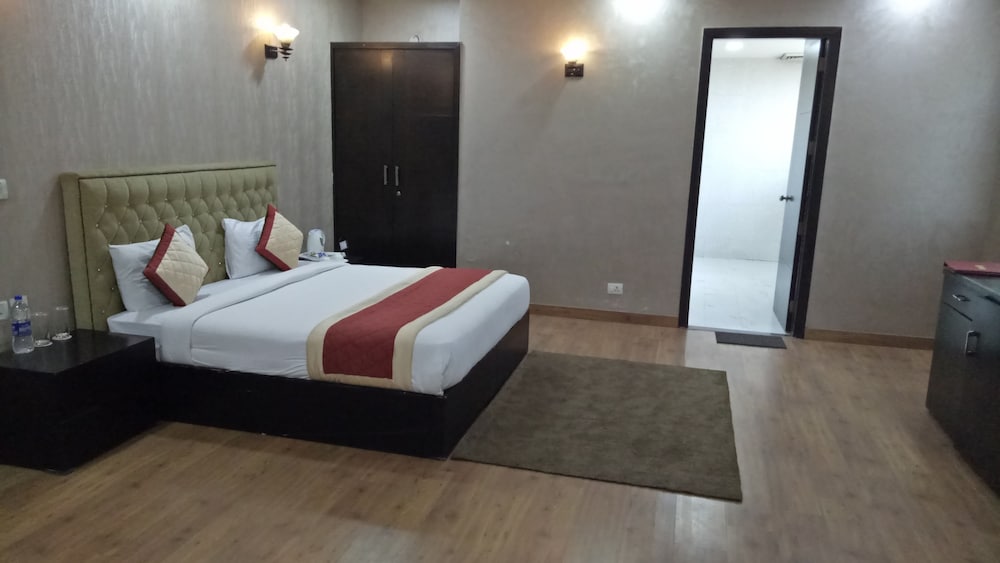 Deluxe Double Room photo 3