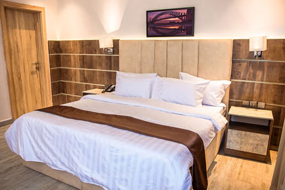 Bridge Executive Suite