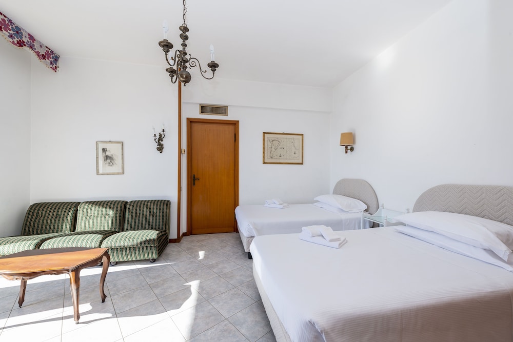 Family Quadruple Room, Ground Floor photo 2