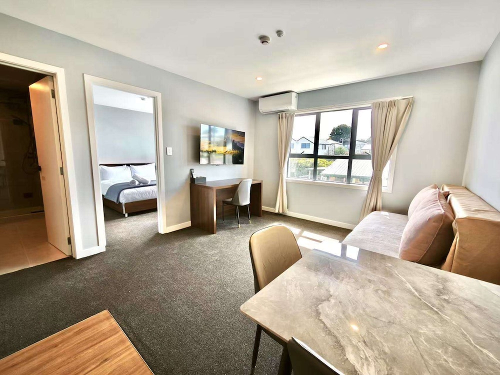 Family Studio Suite