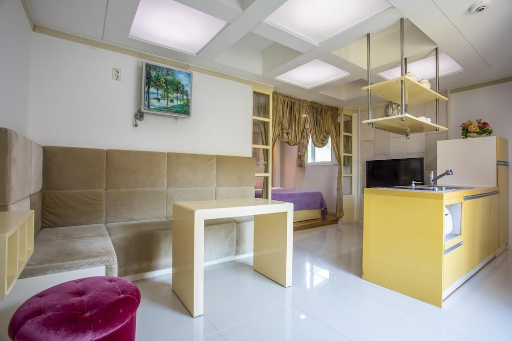 Basic Room, 1 Bedroom (Wedding) photo 3