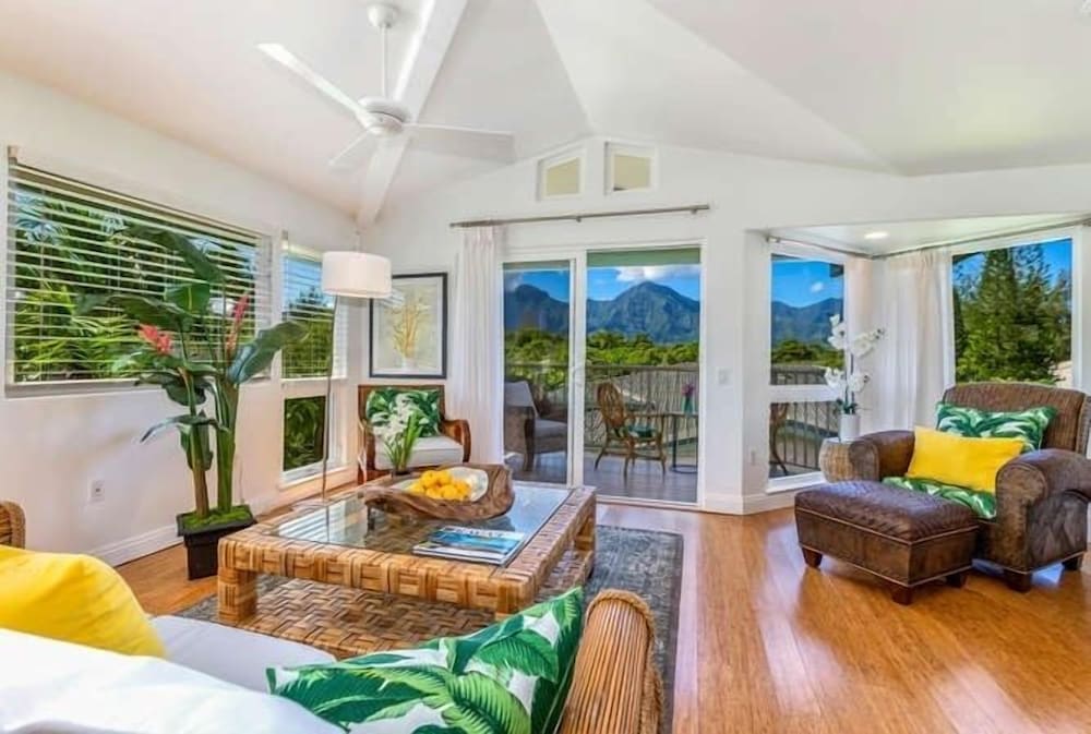 Condo, 3 Bedrooms