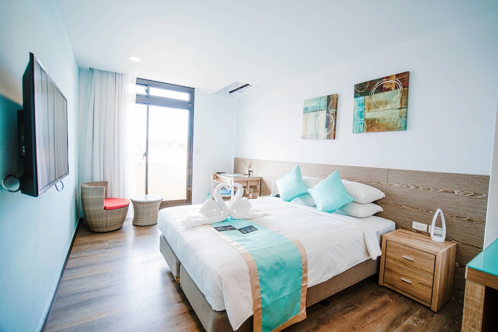 Deluxe Twin Room photo 3