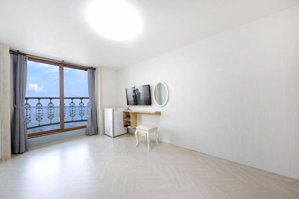 Basic Room, 1 Bedroom (Lilac(Oceanview))