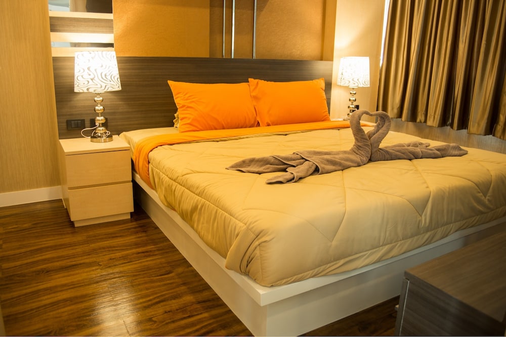 Deluxe Room Suite photo 1