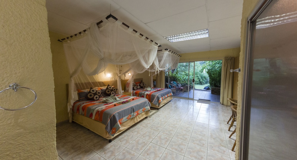 Deluxe Two Double Beds