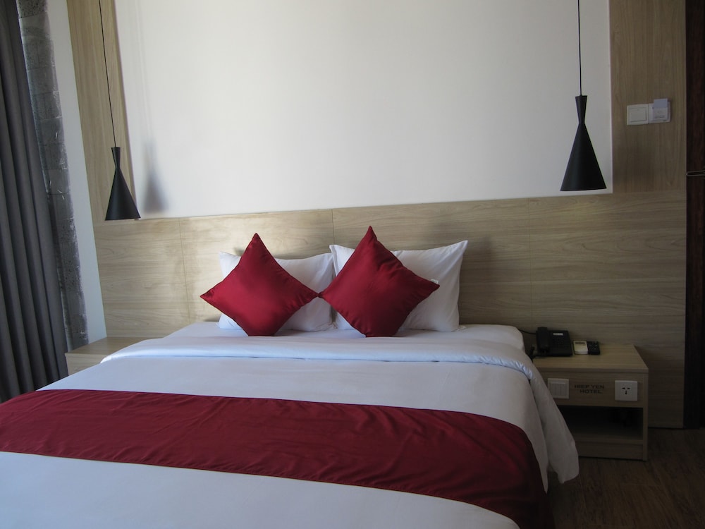Suite, 1 King Bed, Sea View photo 3