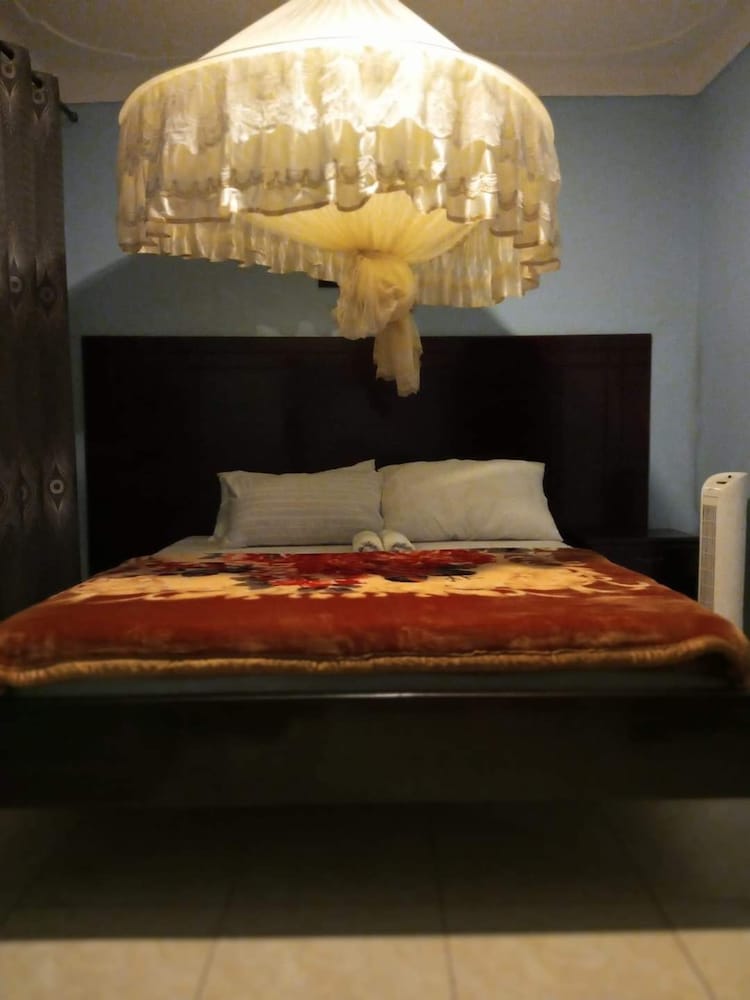 Basic Double Room photo 2
