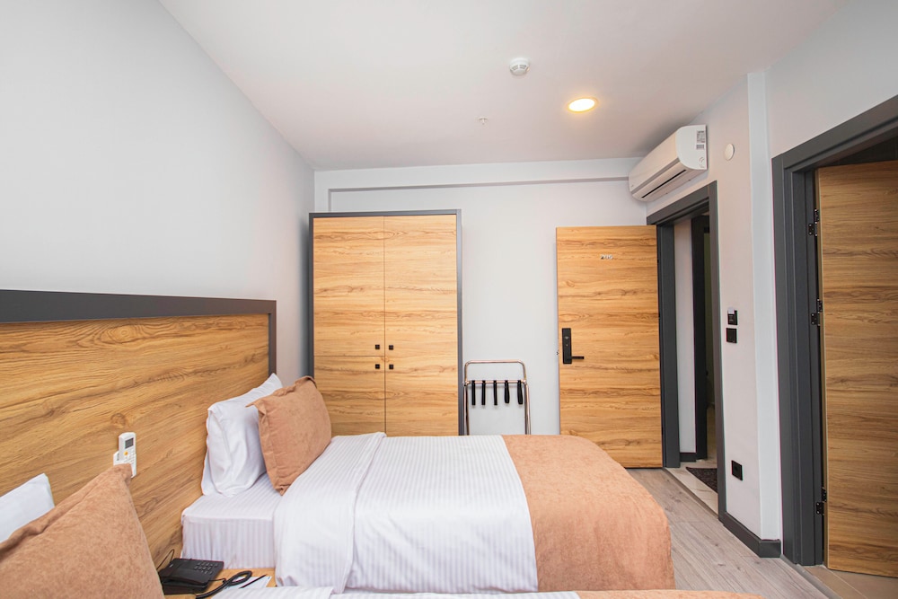 Standard Twin Room photo 2
