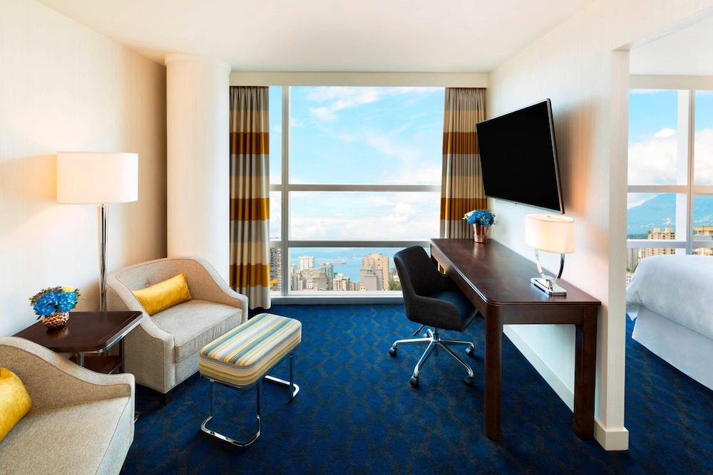 Junior Suite, 1 King Bed - Photo 6