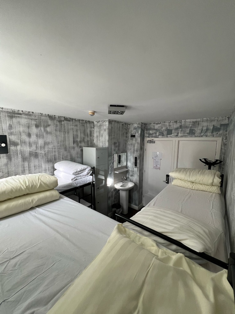 Basic Room photo 3