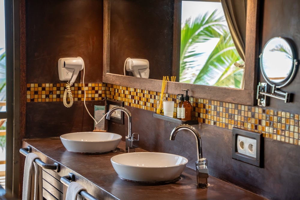 Luxury Villa, 3 Bedrooms photo 2