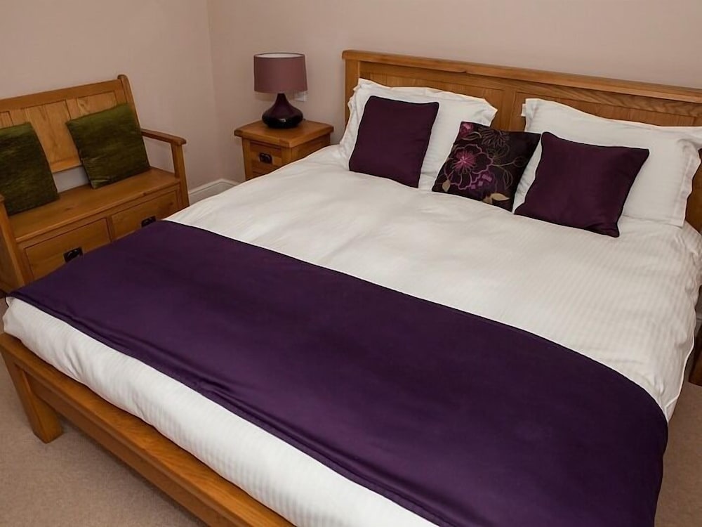 Superior Double Room, Ensuite - Photo 3