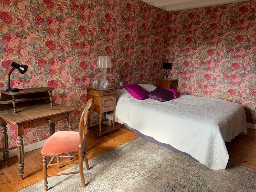 Standard Room, Garden View