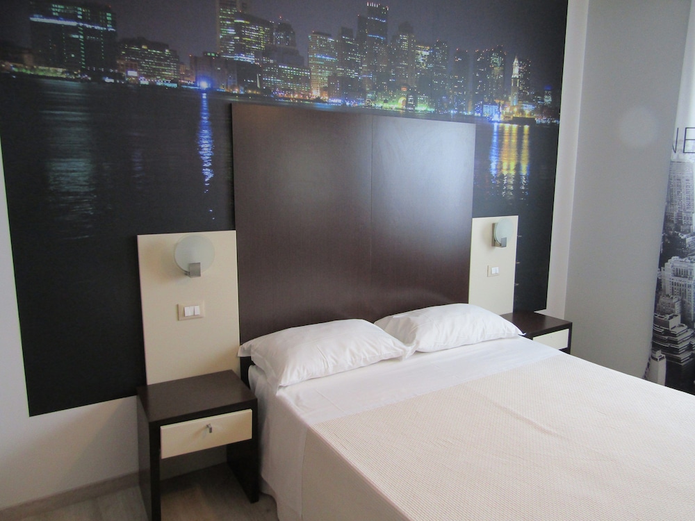 Double or Twin Room, Pool View (Audacia)