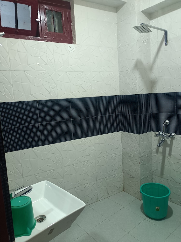 Deluxe Triple Room photo 3