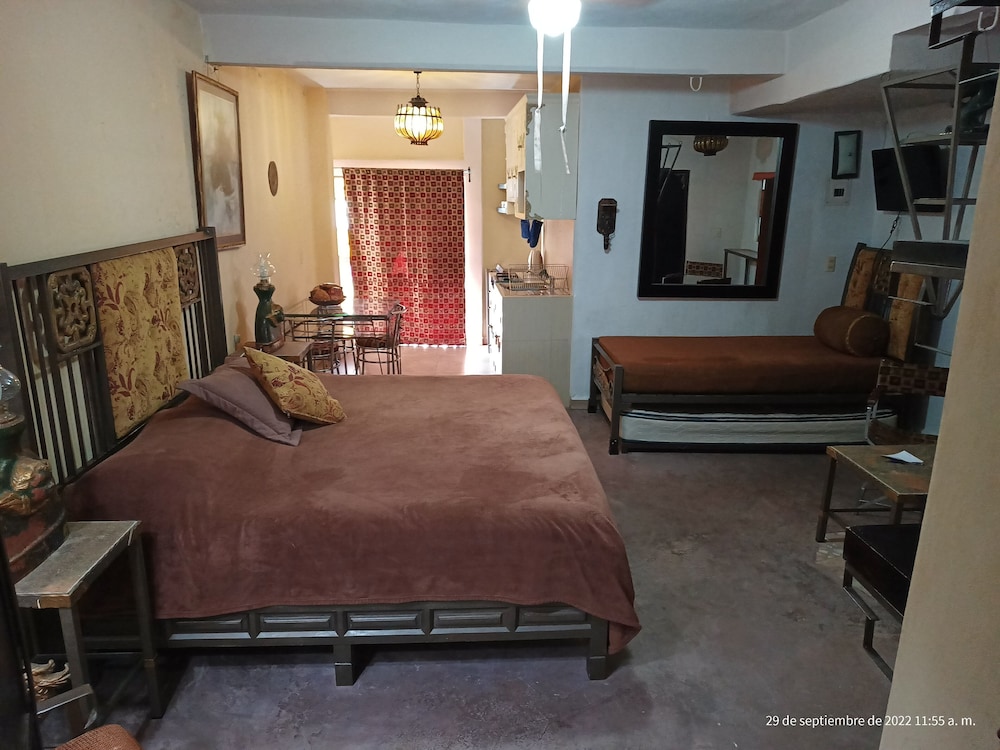 Honeymoon Studio Suite photo 3
