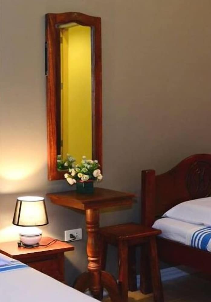 Standard Twin Room photo 2