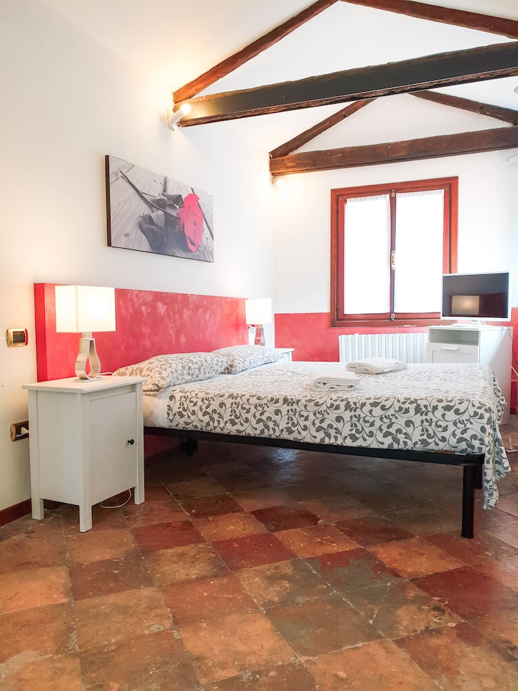 Standard Double Room, Ensuite photo 2