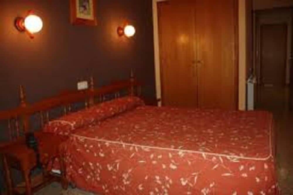Basic Single Room photo 2