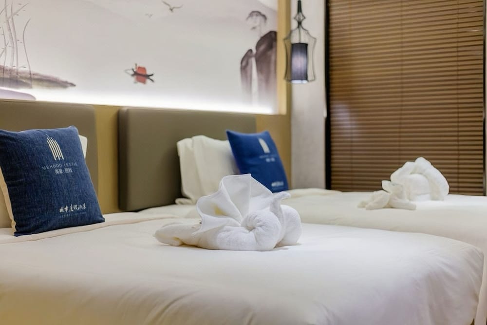 Superior Twin Room, City View photo 1