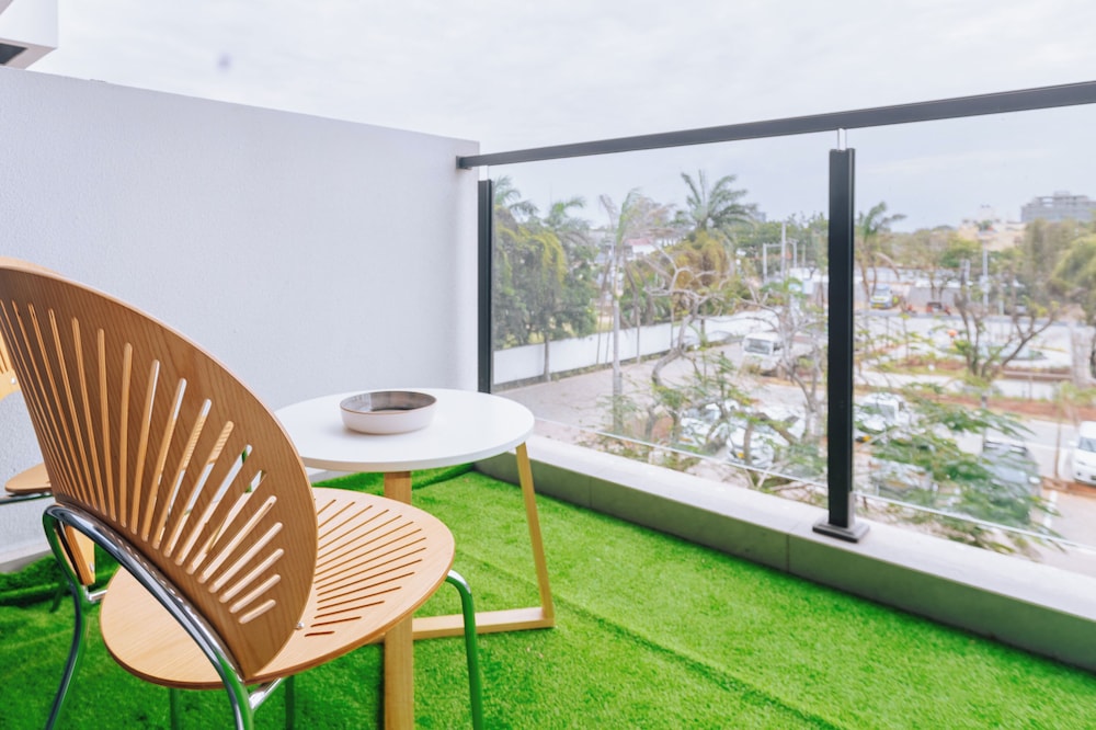 Double Room, Balcony, City View