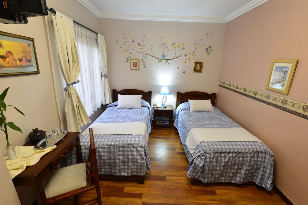 Basic Twin Room