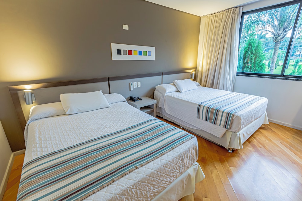 Luxury Room (Super Luxo - 2 Camas de Casal)