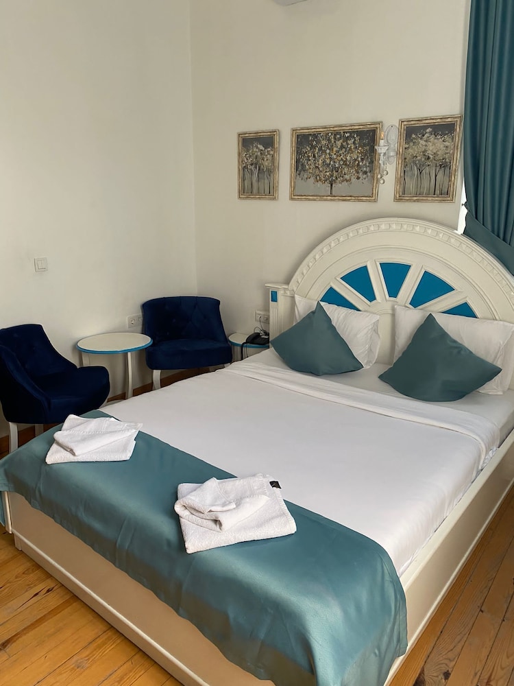 Economy Room photo 1