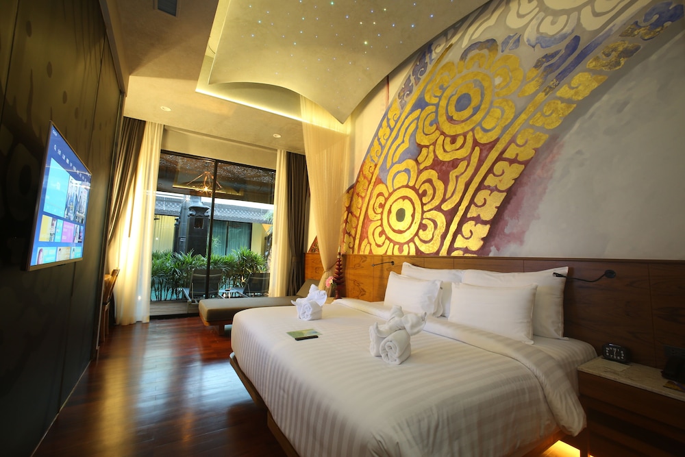 Cabana Suite Pool Access - Photo 14