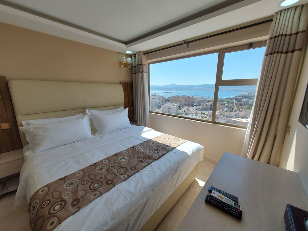 Double Room, Sea View - Photo 2