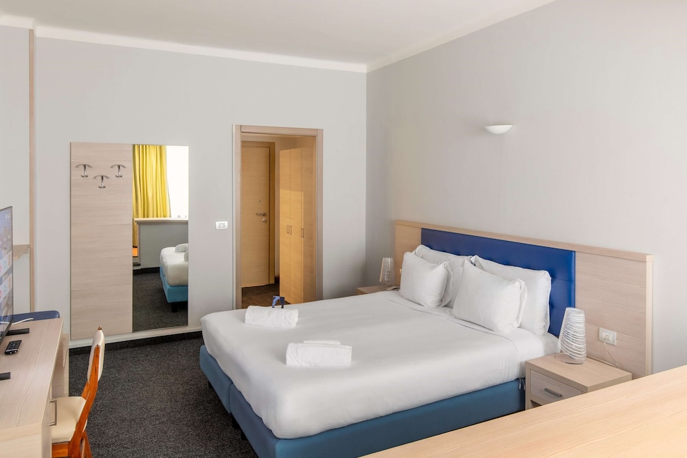 Standard Double Room - Photo 4