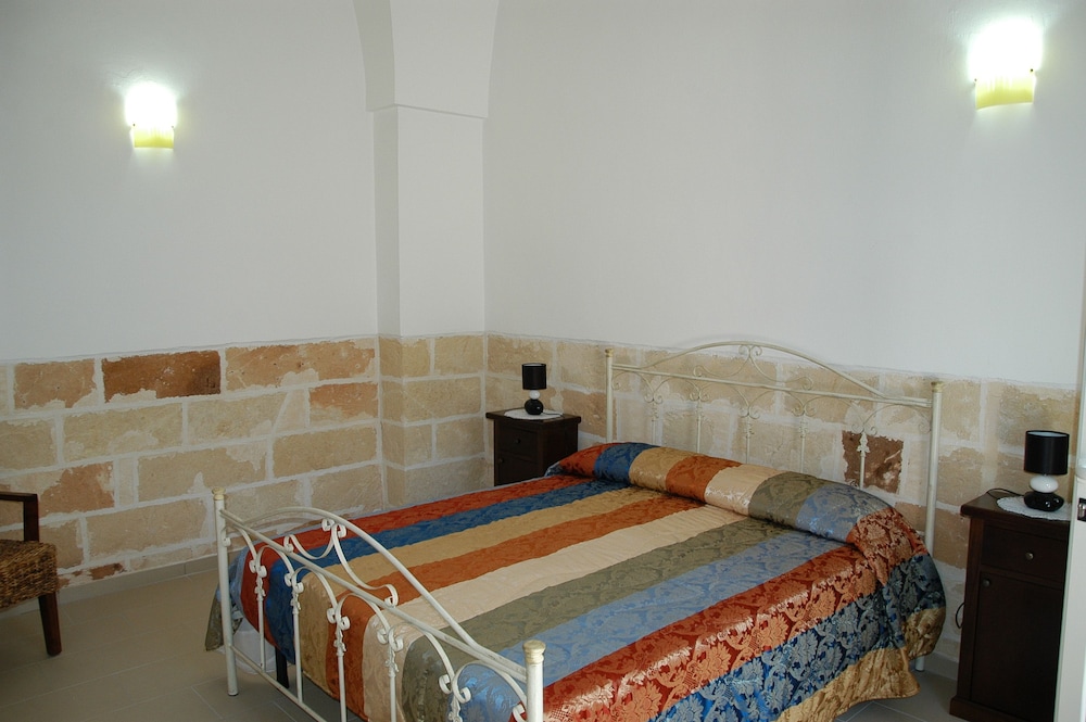Standard Double Room photo 3