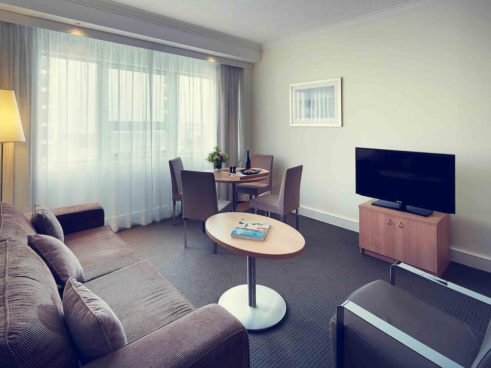 Privilege, Suite, 1 Double Bed - Photo 4