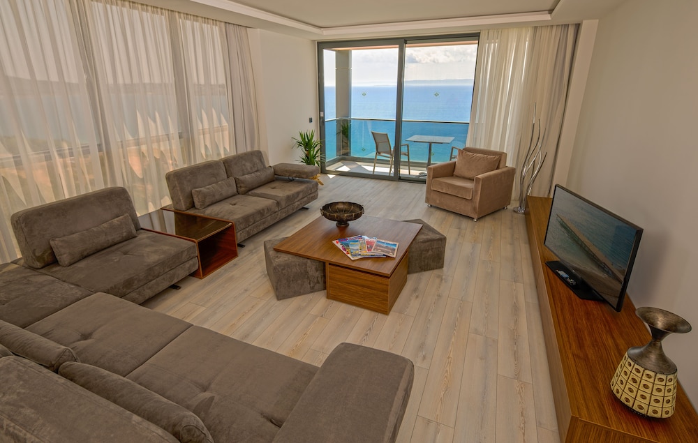 Executive Suite photo 3