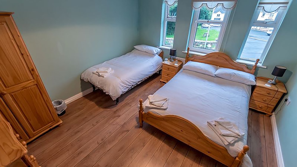 Double Room With Private Bathroom photo 2