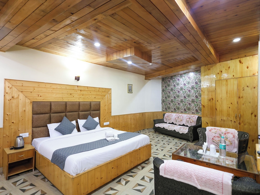 Luxury Double Room, 1 King Bed, Balcony, River View