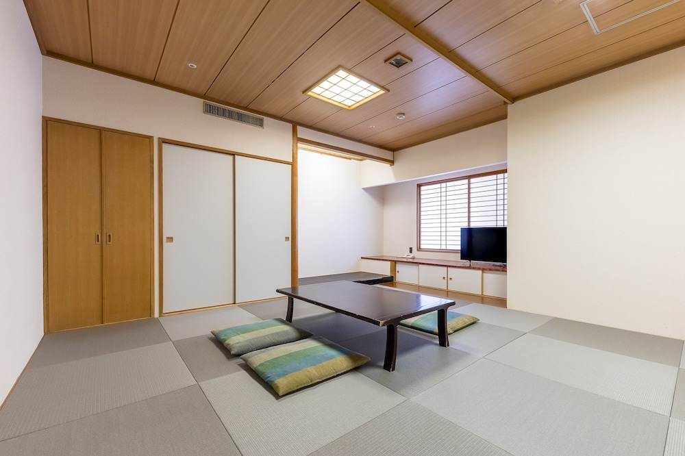 Traditional Room, Non Smoking