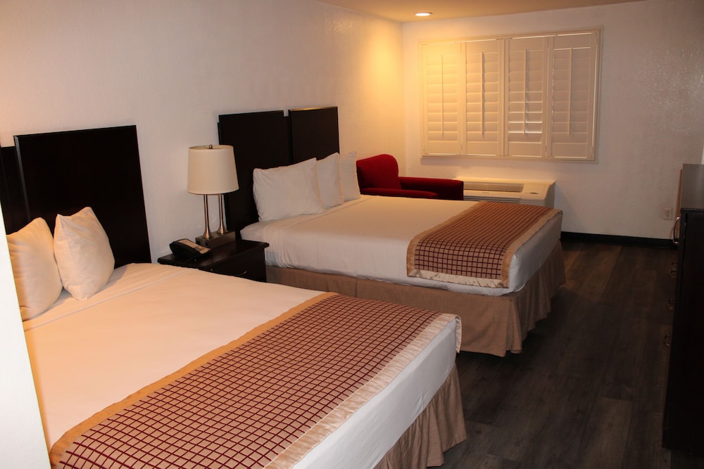 Family Studio Suite photo 1