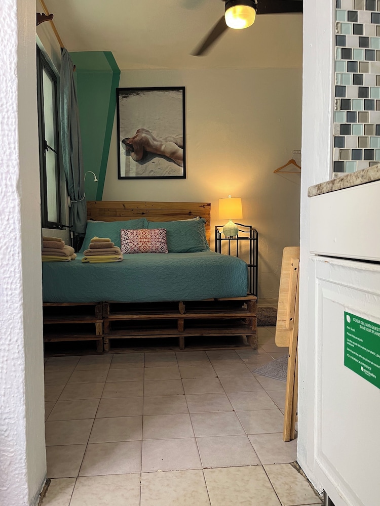 Standard Double Room, 1 Queen Bed
