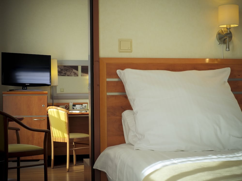 Business Room - Photo 9