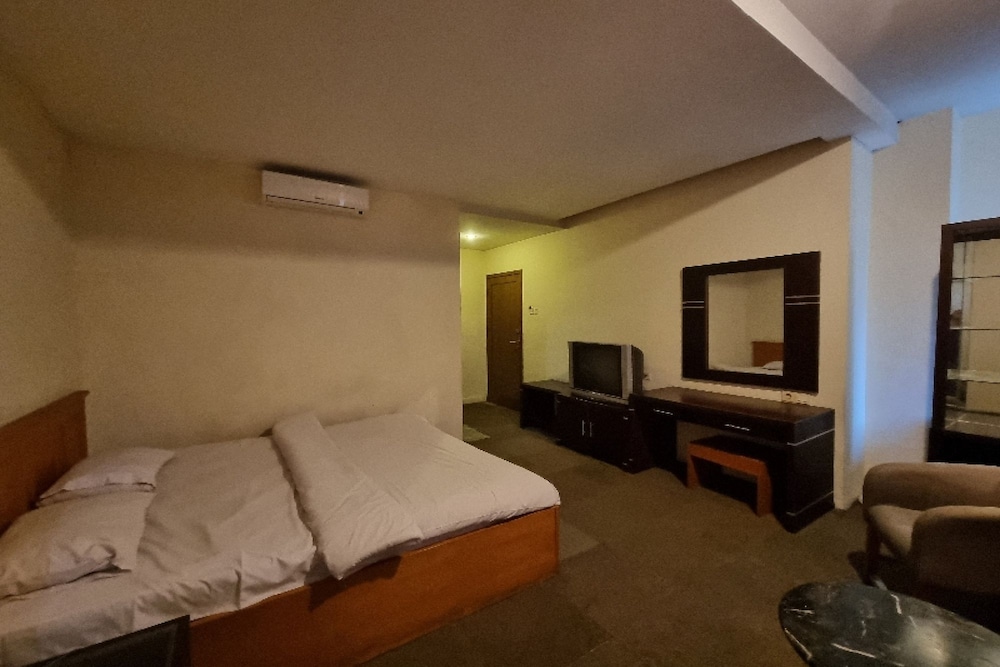 Standard Suite